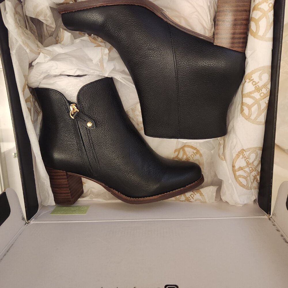 Marc Joseph NY "Grand Central" Black Leather Mini Grainy Booties. NIB. Size 6 - Picture 8 of 10